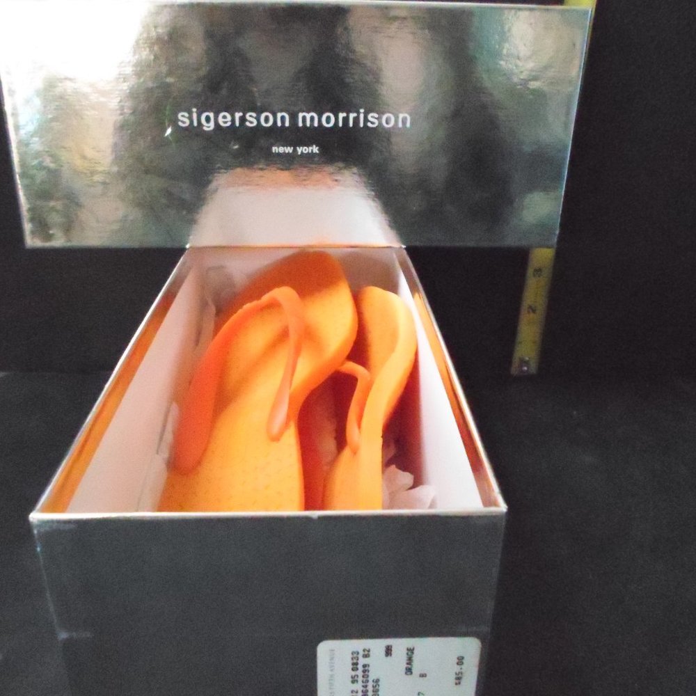 Sigerson Morrison Size 7 Flip-Flops W/Heel Orange Never Worn W/box